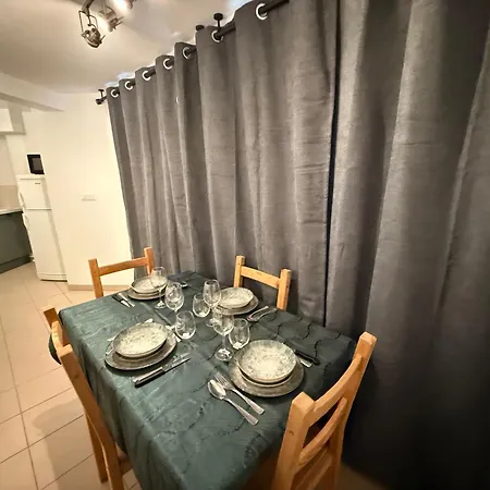 Daire Max1 T2 Avec Terrasse Nouvelle Renovation Octobre 2025 *